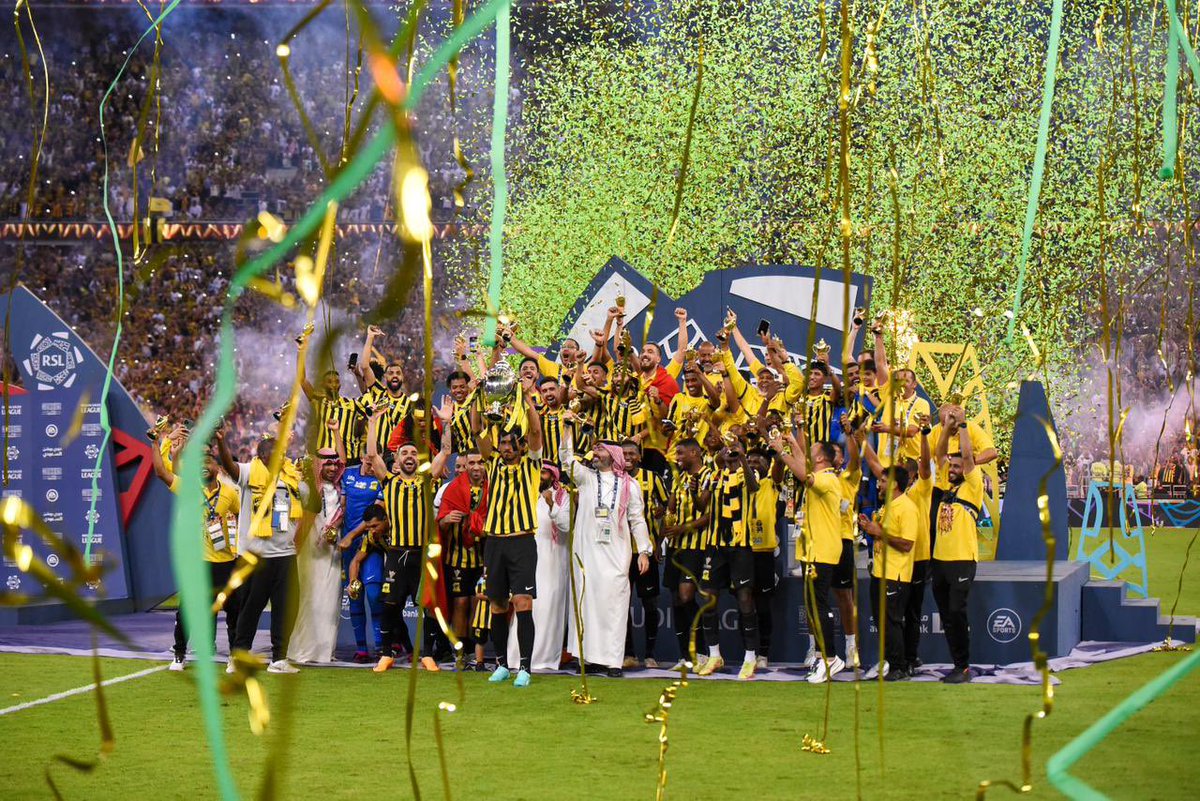 bin_mahfoooz's tweet photo. #الاتحاد #بطل_الدوري_الاستثنائي_العالمي https://t.co/tci6kXDgo1