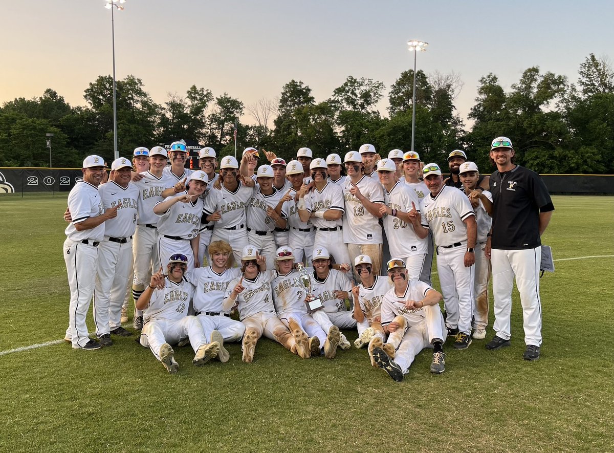 FHSEAGLES1's tweet image. Freedom beats Colgan 4-2 to win Regional Championship!! Carver Multi-hit Guy, Sanchez clutch 2B! #TeamDefense awesome! Butash (W) &amp;amp; Proehl (S) combine for 10K! We host 1st RD of States! 
@PBRVirginiaDC @WashPostHS @LoCoSports @BURGSportsnet @VivaLoudoun @LSBR11