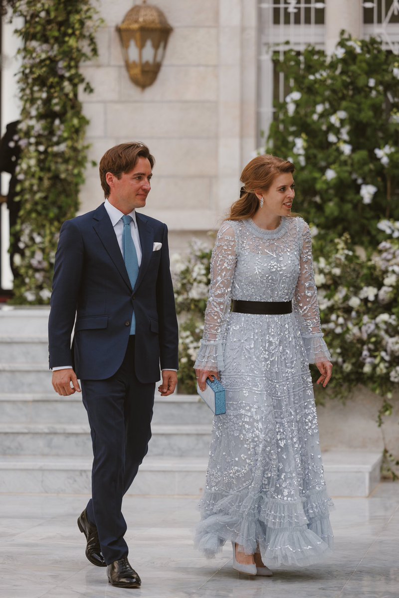 Princess Beatrice And Edo, her dress is gorgeous! She looks beautiful!! 🤍✨
#PrincessBeatrice #RoyalWeddingJordan