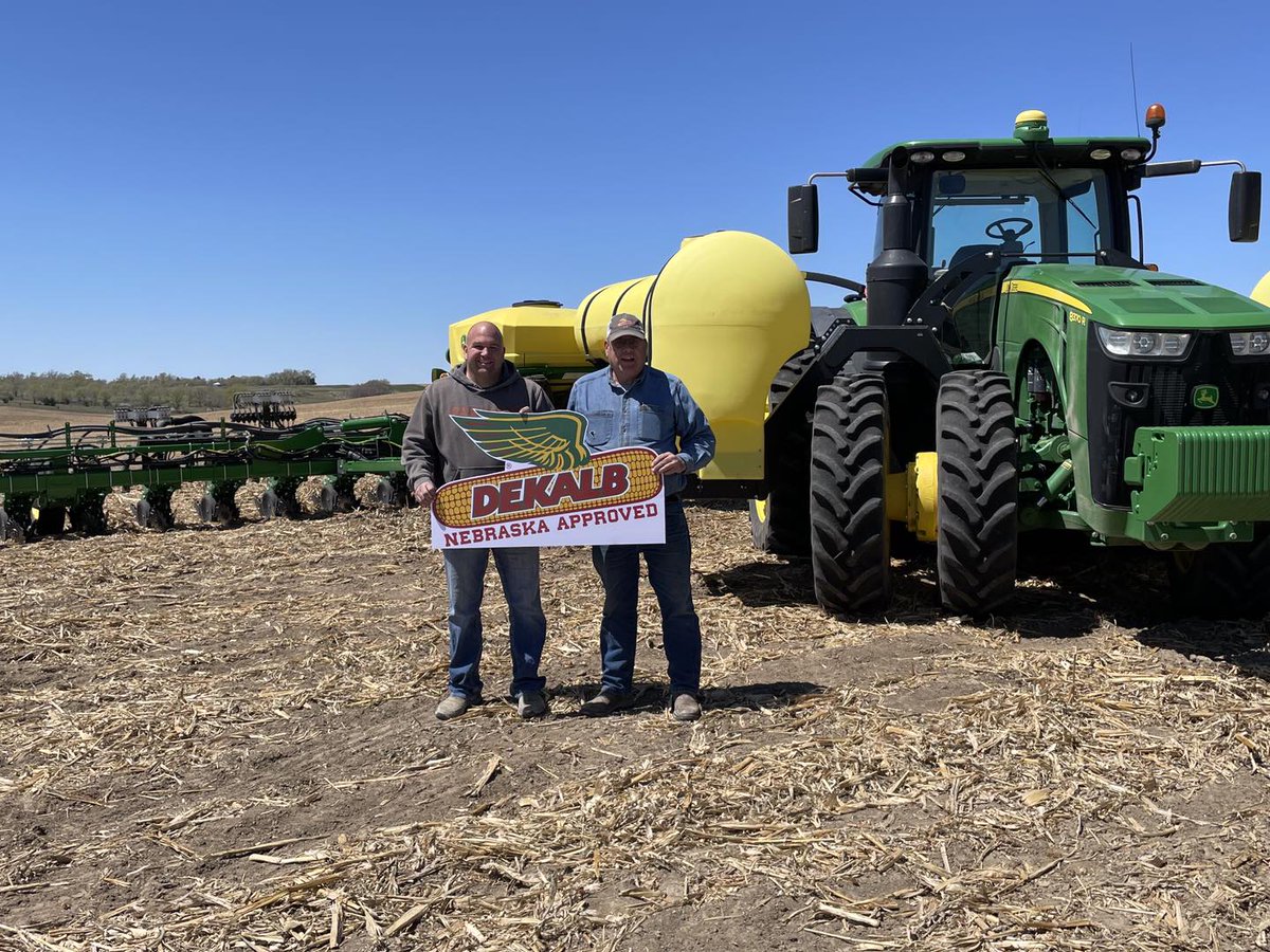 📷Spalding, NE with crop operators Tony Murphy and Leon Seier!
.
#Farming #agriculture #grain #trusted #Nebraska #successfultogether #dekalb #xtend #Bayer4NE
.
<a href="/Asgrow_DEKALB/">DEKALB Asgrow Seed</a>