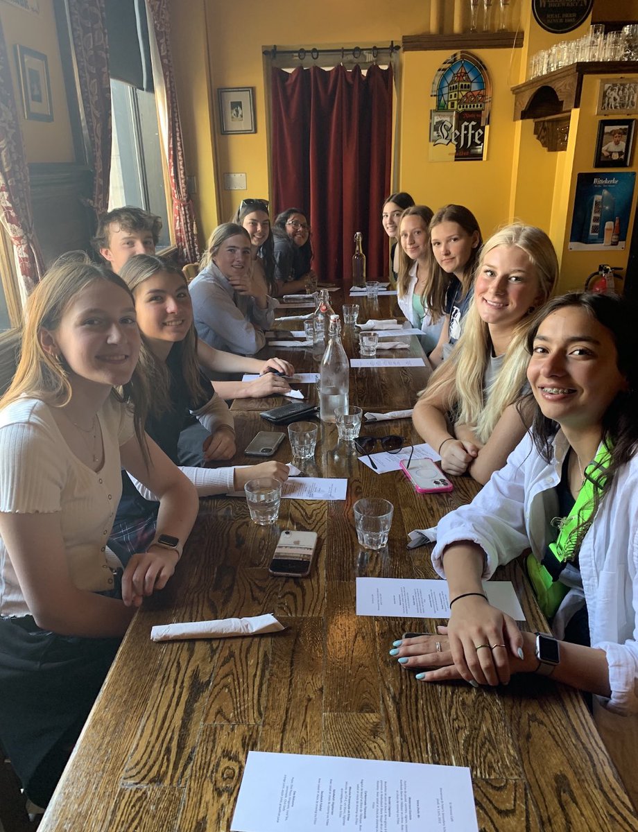 The Grade 10/11/12 Core French classes had the opportunity to use their French Language & critical thinking skills in an authentic experience at St. Veronus Cafe. The students ordered traditional French/Belgian food in French! Bon appetit! @PVNCCDSB #BeingCommunity #BeingCreative