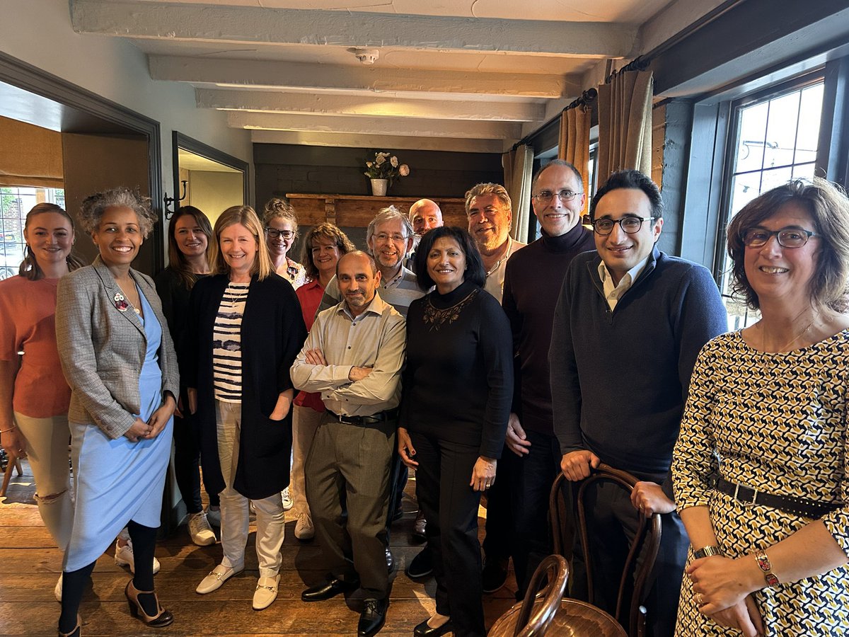 We @BucksHealthcare said goodbye to 2 of our longtime Non Executive colleagues this week Dipti Amin & Rajiv Jaitly & our Associate NED Mo Girach -thankful their commitment to the Trust & our communities 🙏🏽we wish them well 🖤💙 @NMacdonaldBHT @HightonDavid