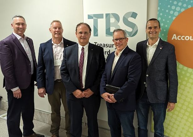 Radio_Mogul's tweet photo. We took part yesterday in @CFAFranchise #FranchiseAwarenessDay 2023 at Queen's Park.

#Franchising contributes $60 billion per year to Ontario's economy &amp; employs 852,500 people in 31,857 establishments across the province.

#ontariobusiness #onpoli #SmallBusiness https://t.co/zg0zPUS51F