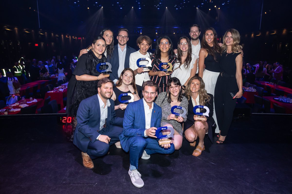 Une récolte de 8 prix au Gala des Prix d'excellence de la @SQPRP pour TACT ! 
Ces distinctions renforcent notre détermination à continuer d'innover et de repousser nos limites afin de partager les histoires précieuses de nos clients.
Un grand bravo aux récipiendaires!