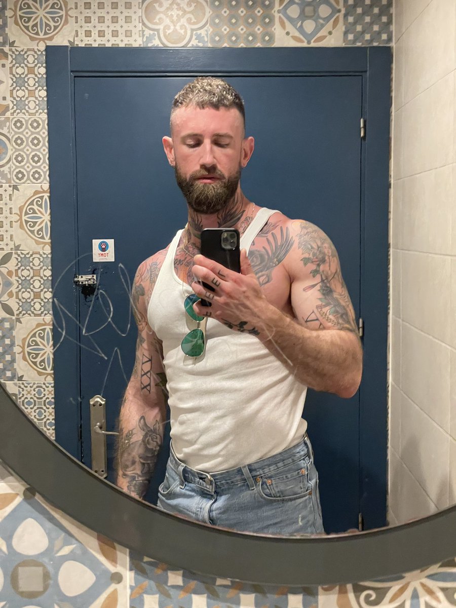 Troy Daniels on Twitter: "RT @justcantstahpFP: Happy Pride 🌈🌈🌈 @justcantstahp"