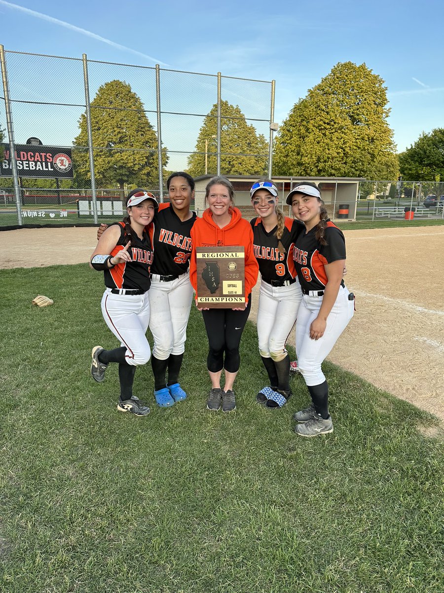 🙏 Coach Emily Warner, best volunteer coach ever! 🙏 for all the time you gave to our kids to help us a have a successful season. Much appreciation for the help &amp; connections made with our kids! Wildcat Proud &amp; Strong! 🧡🖤💪👊