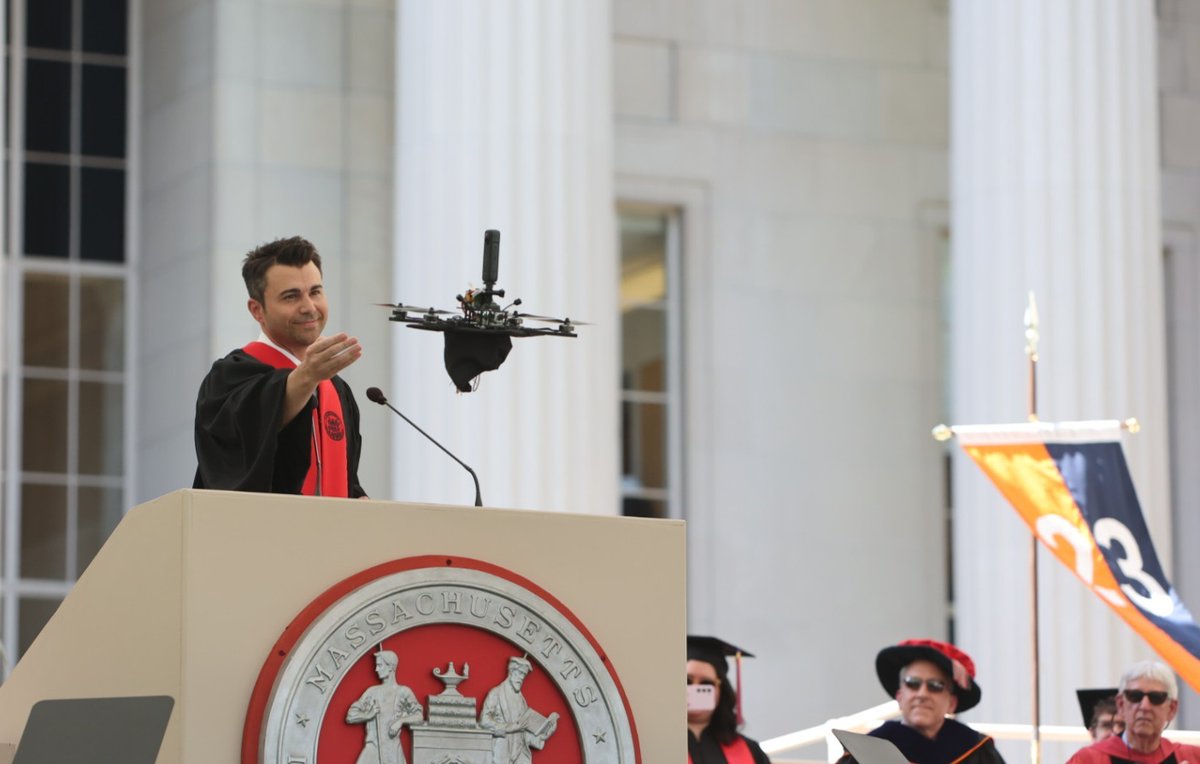 First mortarboard to ever fly away from an MIT Commencement ceremony. Nice one, @MarkRober! 🎓 #OnlyatMIT #MIT2023