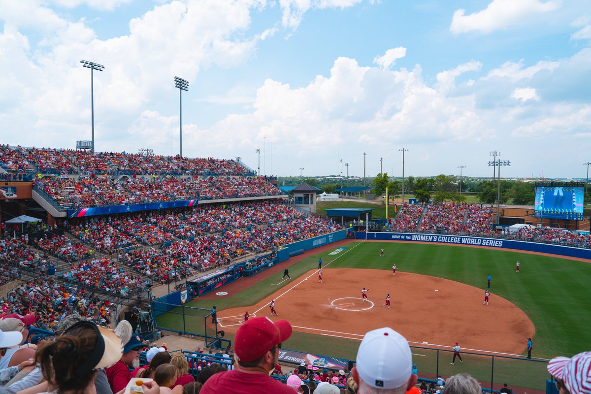 OU_Softball's tweet photo. Never gets old ♥️ 

𝐒𝐨𝐨𝐧𝐞𝐫 𝐍𝐚𝐭𝐢𝐨𝐧 >>> https://t.co/Y3OoOzbCn6
