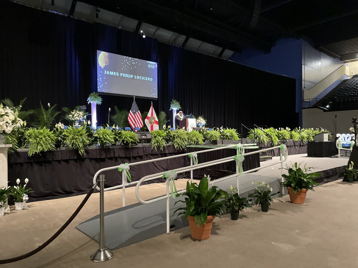 🎓🎉 It's finally here! The beginning of an extraordinary journey for graduates of <a href="/VolusiaOnline/">Volusia Online</a> Learning! Today, we celebrate the achievements, hard work, and dedication of our incredible graduates. Congratulations to the Class of 2023! Watch Live: youtube.com/watch?v=8L4iN9…