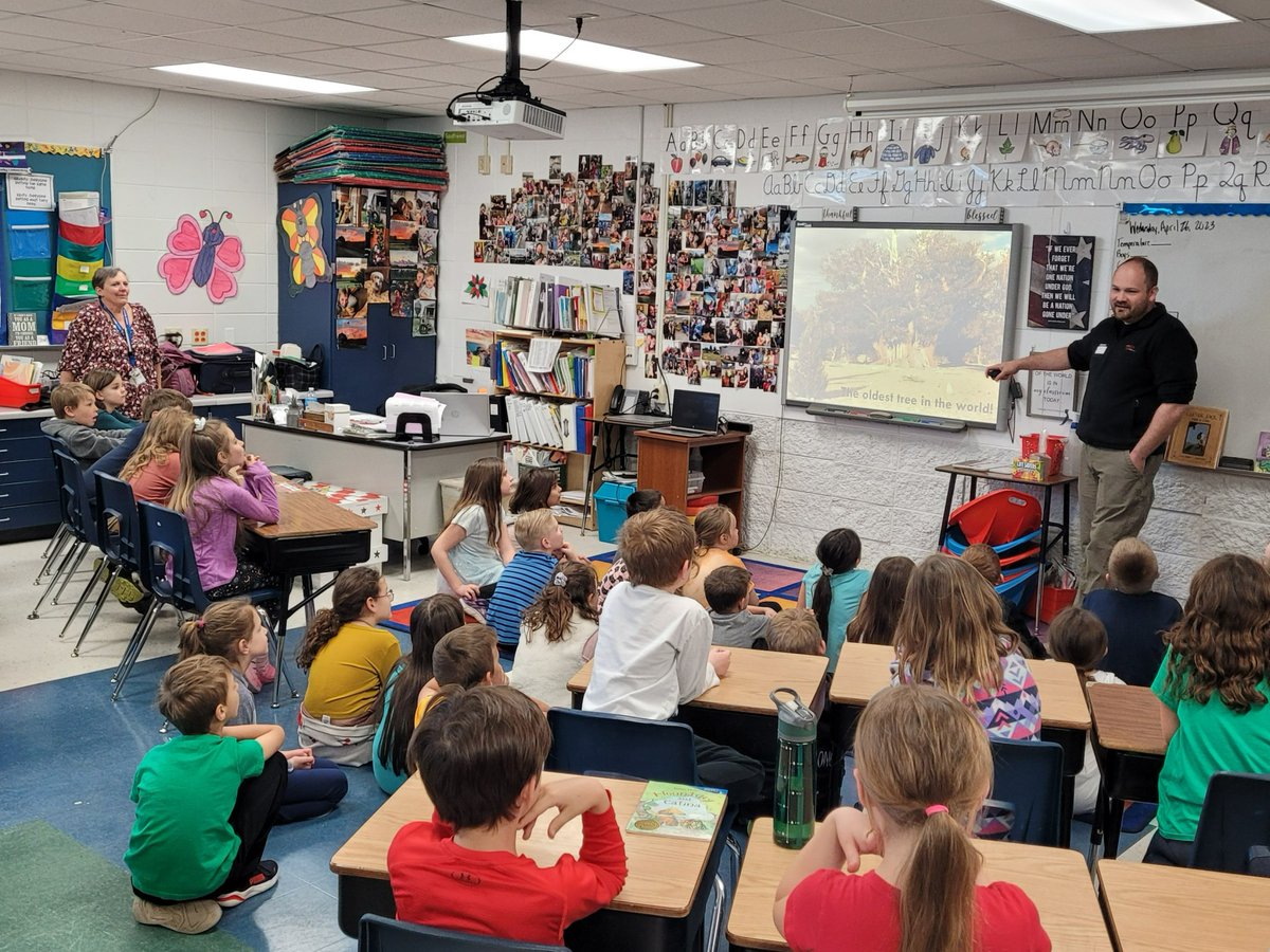 Colbert Packaging tweet media