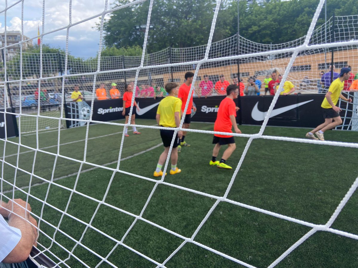 FÚTBOL ES FÚTBOL

Nuestra jugadora <a href="/nelsa03/">Nelsarai Sandoval</a>  está participando en el FIFA for inclusión en el Parque de la Coronación, organizado por <a href="/AEUEXIA/">A.M.EUEXIA</a> y con la colaboración del <a href="/Ayto_Plasencia/">Ayto. de Plasencia</a> y <a href="/FJyD/">Fundación Jóvenes y Deporte 🅵🅹🆈🅳 💚🤍🖤</a>.
Disfrutad del espectáculo, equipos inclusivos de toda Europa se dan cita hoy y mañana.