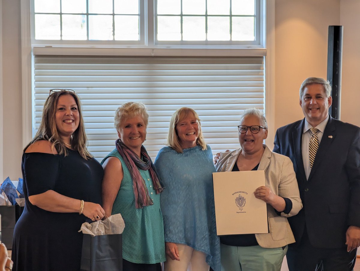 RepAMF's tweet image. Congrats to the teachers from the Gloucester Public Schools that are retiring this school year! Thank you for your service to our students &amp;amp; community.

Shout-out to Mr. Basile, my 8th grade Spanish teacher, and Ms. Dannaher, 8th grade teacher to my district director, Dru Tarr!