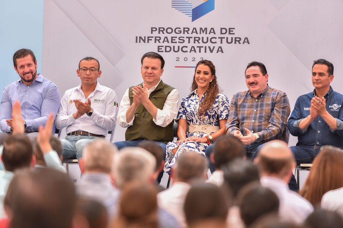 EVillegasV's tweet photo. En la @UTDURANGO , dimos arranque al Programa de Infraestructura Educativa 2023, acompañados por César Adrián Basilio Ortiz, del @INIFEDmx .

Alrededor de 400 mdp en inversión.
53 mil alumnos serán beneficiados.
400 espacios educativos.
280 planteles en todo el estado. https://t.co/qE9sPZtnxb