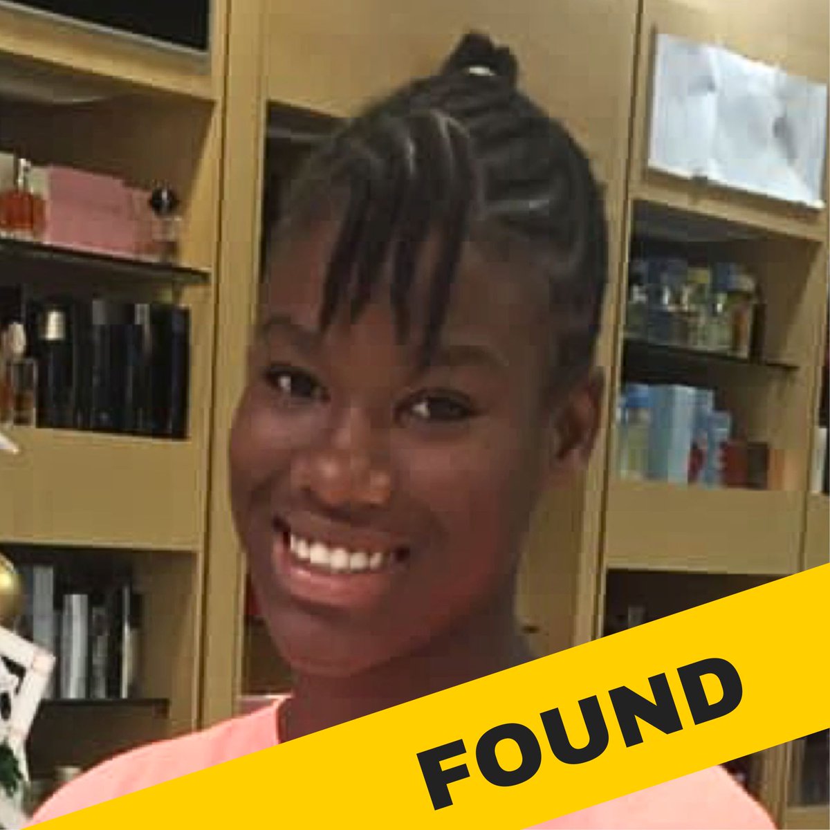 TheBarnacleNews's tweet image. UPDATE: Shenia Clarke – Found
The Royal Grenada Police Force extends appreciation to the media and the general public for their assistance in locating Shenia Clarke.
Shenia has returned home and is reunited with her family.
.
.
#MissingPerson #MissingTeens #RGPF #Found #Grenada