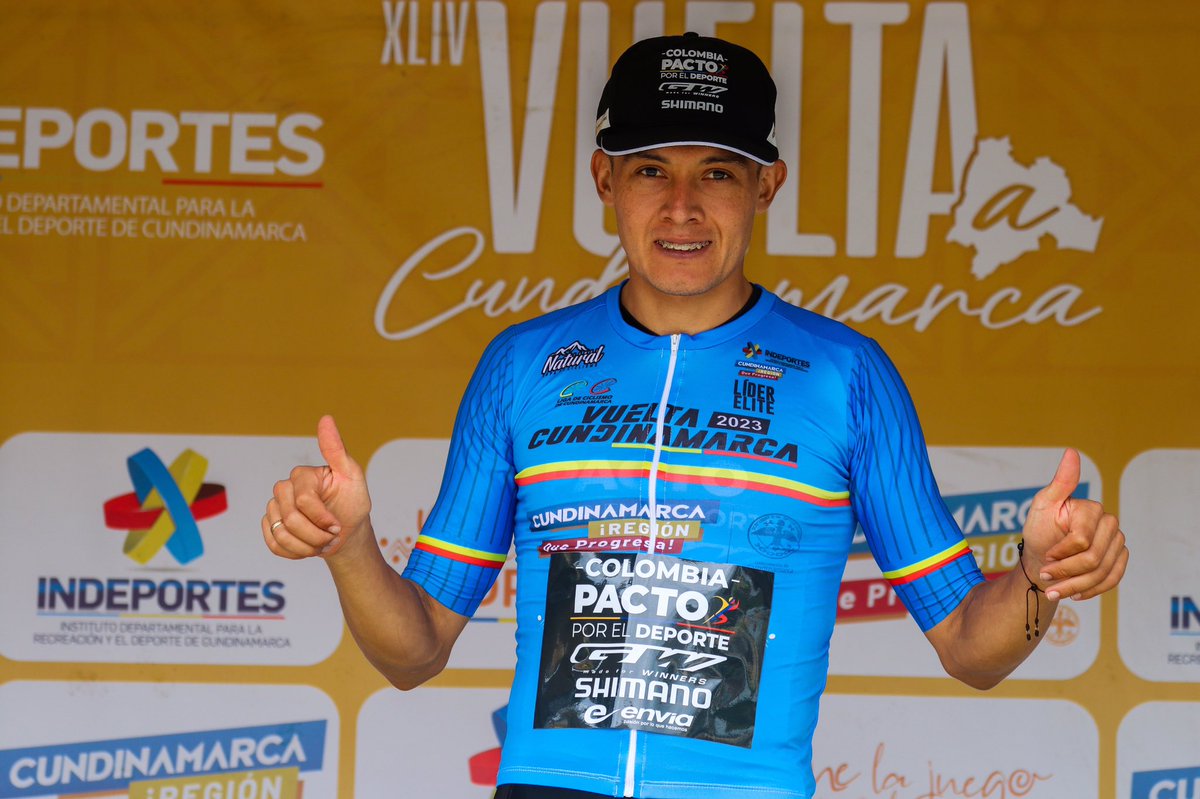 CiclismoGob's tweet photo. 🚵🏻‍♂️🇨🇴 ¡SEGUIMOS EN EL PODIO DE LOS MEJORES EN LA VUELTA A CUNDINAMARCA 2023! 

🥇 Clasificación General Individual con Rodrigo Contreras

🥇 Clasificación de la Montaña con Rafael Pineda

🥇 Clasificación por Equipos (@PactoDeporte)

¡VAMOS POR ESE TÍTULO GENERAL! 🤝✌️ https://t.co/It1T90dzQx