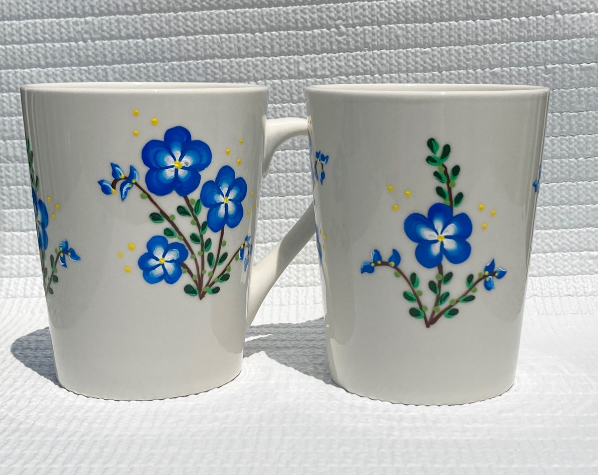 etsy.com/listing/103268… #coffeecups #coffeemugs #paintedmugs #SMILEtt23 #giftsforher #coffeelovergift #blueflowers #homedecor
