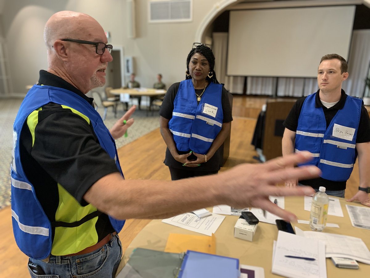 NAS)Pensacola's Fleet and Family Support Center (FFSC) conducted an Emergency Family Assistance Center (EFAC) exercise June 1 at the Mustin Beach Club. #pensacolaffsc #CNRSE #NASP #cityofpensacola https://t.co/gjxBEDiTc4