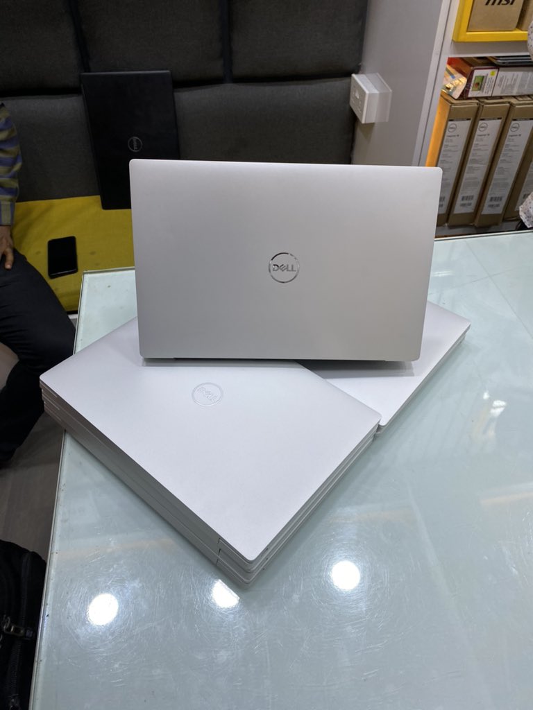 Brand New No Carton Dell XPS 13 Plus 9320,2.10GHz 12th Generation Intel Core i7-1260P 12 Cores up to 4.70GHz,16GB Ram,512GB SSD Storage,13-inch 4K Touchscreen Display,Backlit Keyboard,Finger Print,Face ID,Windows 11 for N1,050,000.President Bola Tinubu BadBoy Timz Remi Tinubu