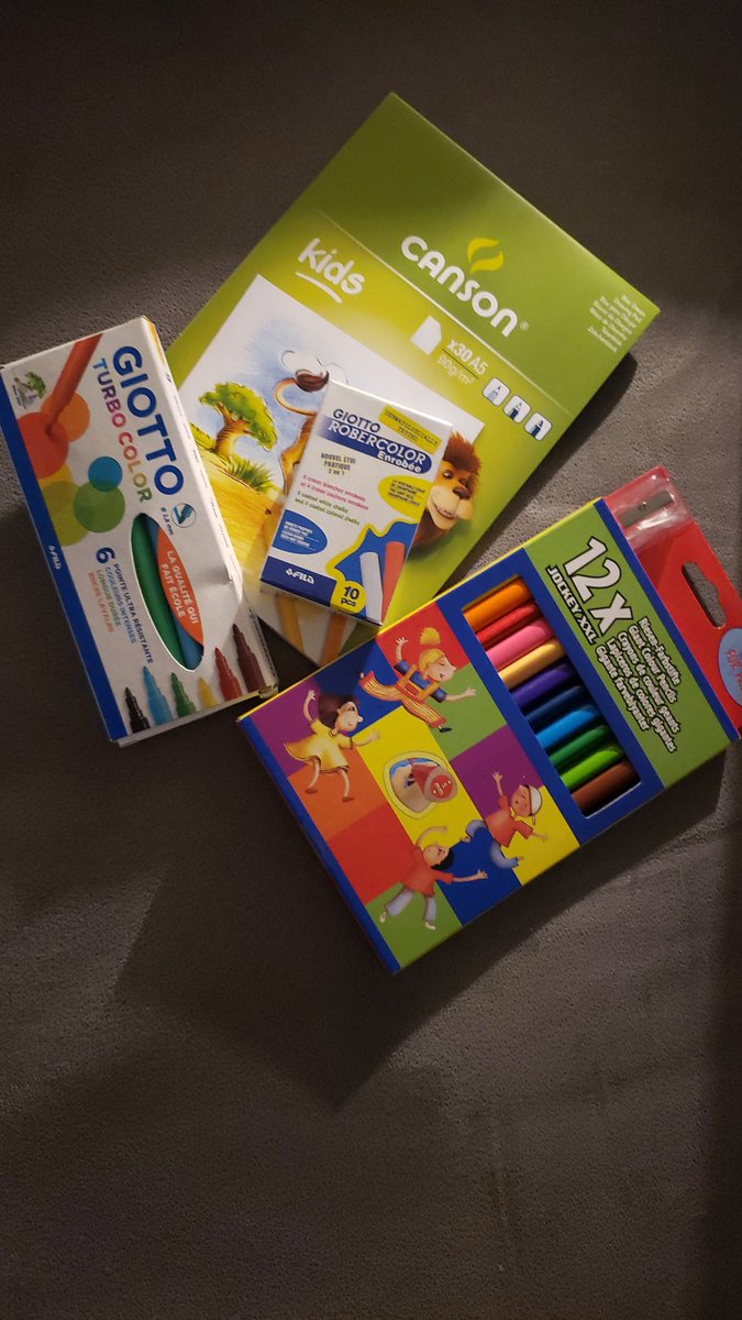 Récompense individuelle du concours Iggy Peck 💚 merci <a href="/CansonPaper/">Canson</a> 
+ 1 livre pour la classe
Merci à Amandine et le groupe langues vivantes <a href="/DSDEN51/">DSDEN de la Marne</a>