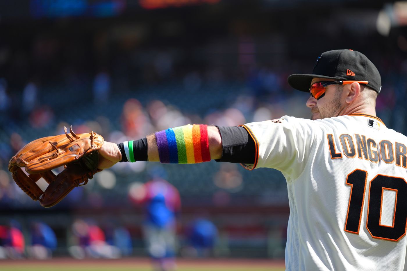 Giants become first MLB team with Pride uniforms