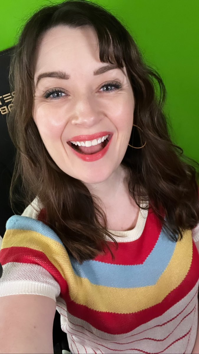 Happy Pride!!! 🌈 We’re playing some Outlast Trials then dbdbd with friends 

⭐️ twitch.tv/HeySmallz ⭐️