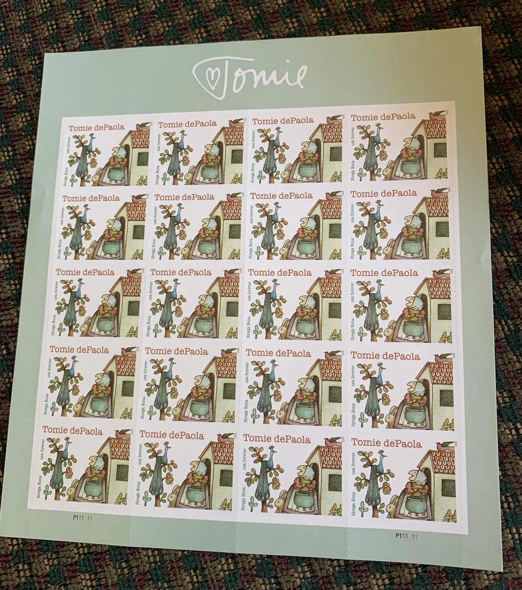 Got some Tomie dePaola stamps today… https://t.co/hFonJgoKoa