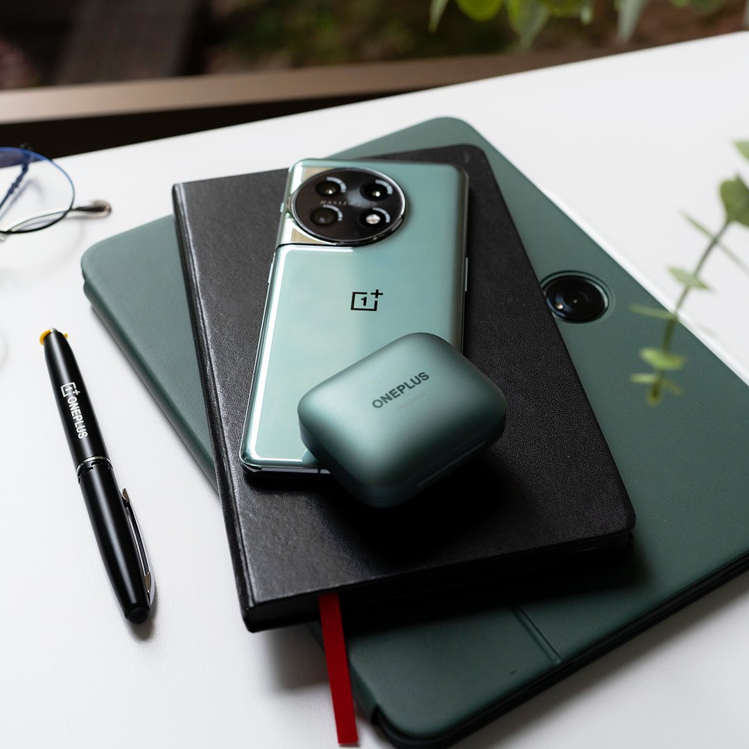 OnePlus_USA's tweet image. OnePlus sandwich 🥪 #OnePlusPad #OnePlus11 #OnePlusBudsPro2