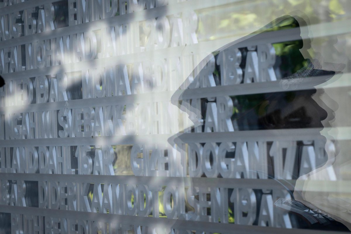 Here in Oslo, we paid our respects to the 77 people killed in the 2011 terrorist attack in Norway. 

The deadliest attack the country has ever faced since WWII, with many of the victims being children, Canada stands with our Norwegian partners in honouring those lives lost.