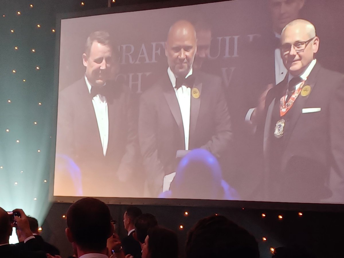 @Craft_Guild what a worthy winner of the special achievement award 2023 amazing Chef and done so much to mentor, train and encourage the next generation of Chefs in this country. #SimonRogan 👏