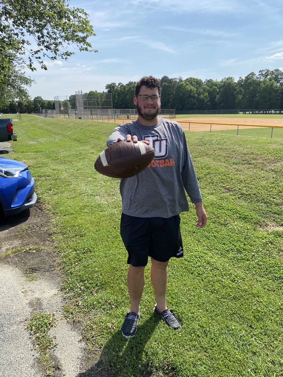 Sharpening the Axe with <a href="/Jefferylinton55/">Jeffery linton</a> getting ready for his freshman campaign at <a href="/TusculumFB/">Tusculum Football</a> 

5strongtraining.com