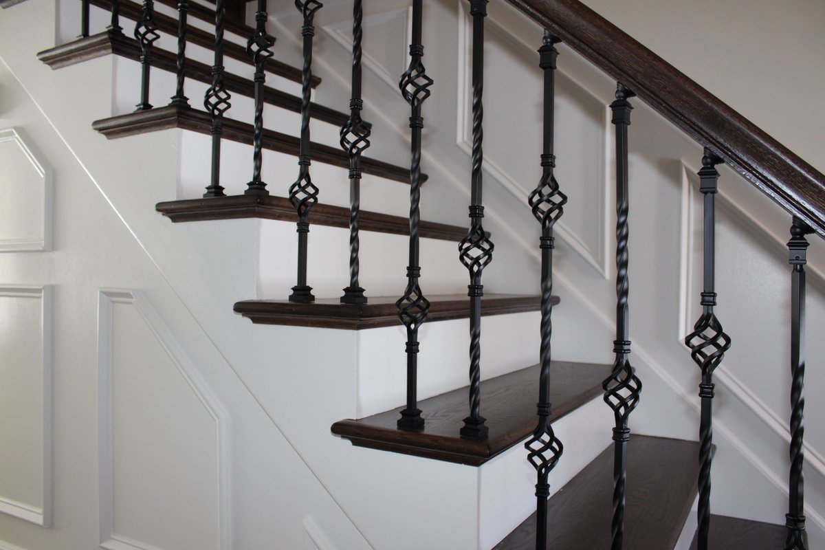 Ascend to new heights with the elegance of iron balusters.
-
ljsmith.com/balusters/iron…
-
#LJSmith #StairExperts #StairInspiration #InteriorDesign #StairDesign #StairRenovation #LoveTheRoom