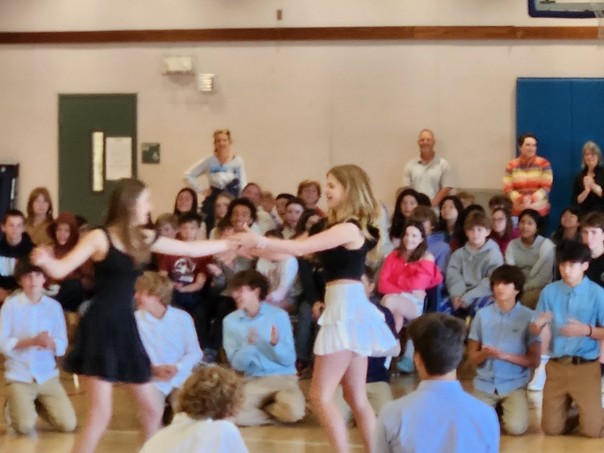 Hall Middle School tweet media