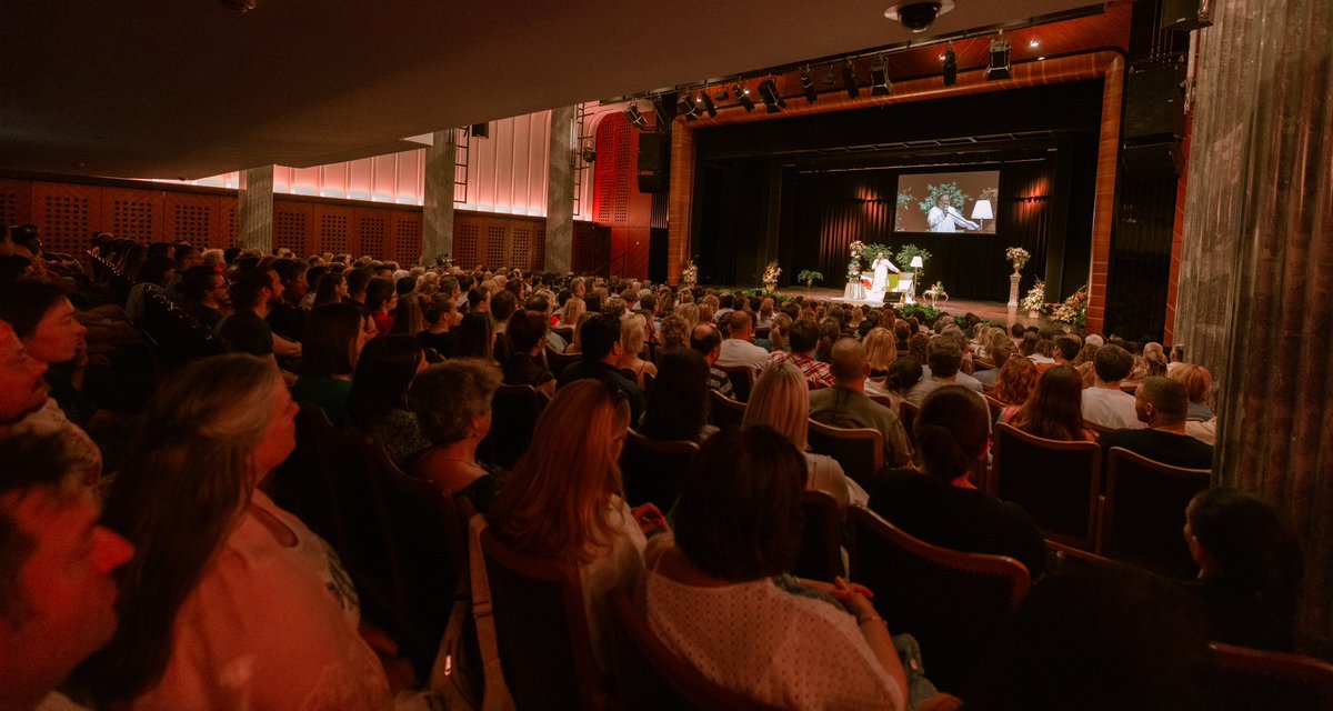 Gurudev Sri Sri Ravi Shankar tweet media