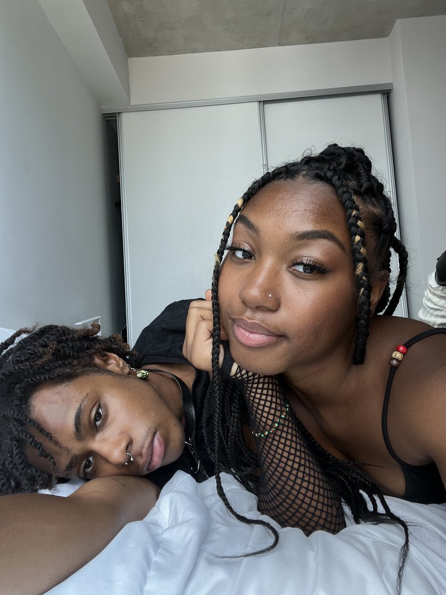 Ebony Teen Lesbian Facesitting