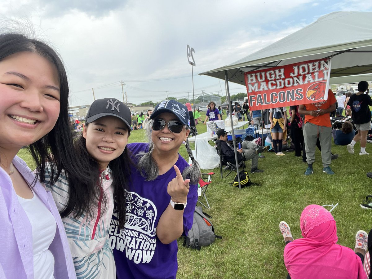 DTChau's tweet image. Hello again HJM Falcons! 👋🏻 #WSDPowWow