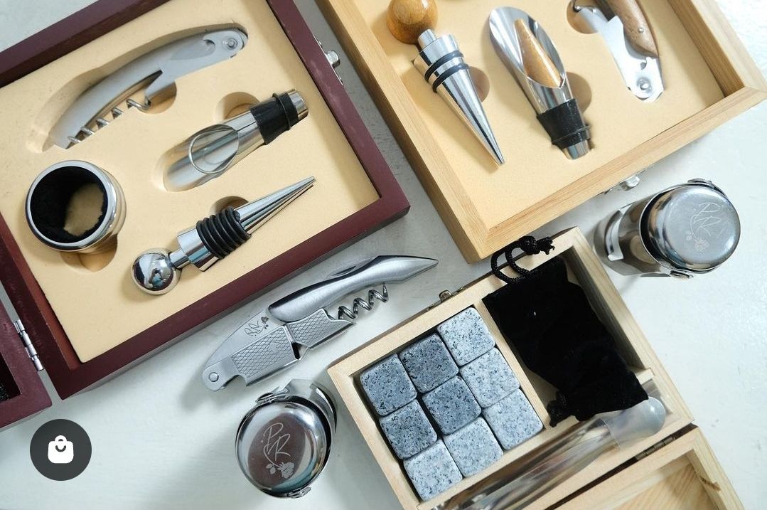 Pristeen Rose bar essentials never goes out of style! 🔥 shop @pristeenrose 🛒🩲

#tools #bartools #wine #whiskey #wineactivist #winelovermoments #winelover #winewinewine #winetime #winedown

#rvanewznculture