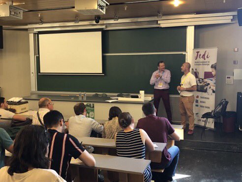 maths_ot's tweet photo. 🎆Cloture de la #JEDI2023 avec @MathieuLiedloff, professeur des universités en #informatique et @VPantaloni, IA-IPR.
Merci aux animateurs &amp; animatrices pour leurs ateliers, au #LIFO pour l’organisation, à @Univ_Orleans pour l’accueil et aux enseignant(e)s
pour leur participation! https://t.co/rXOfzowUKJ