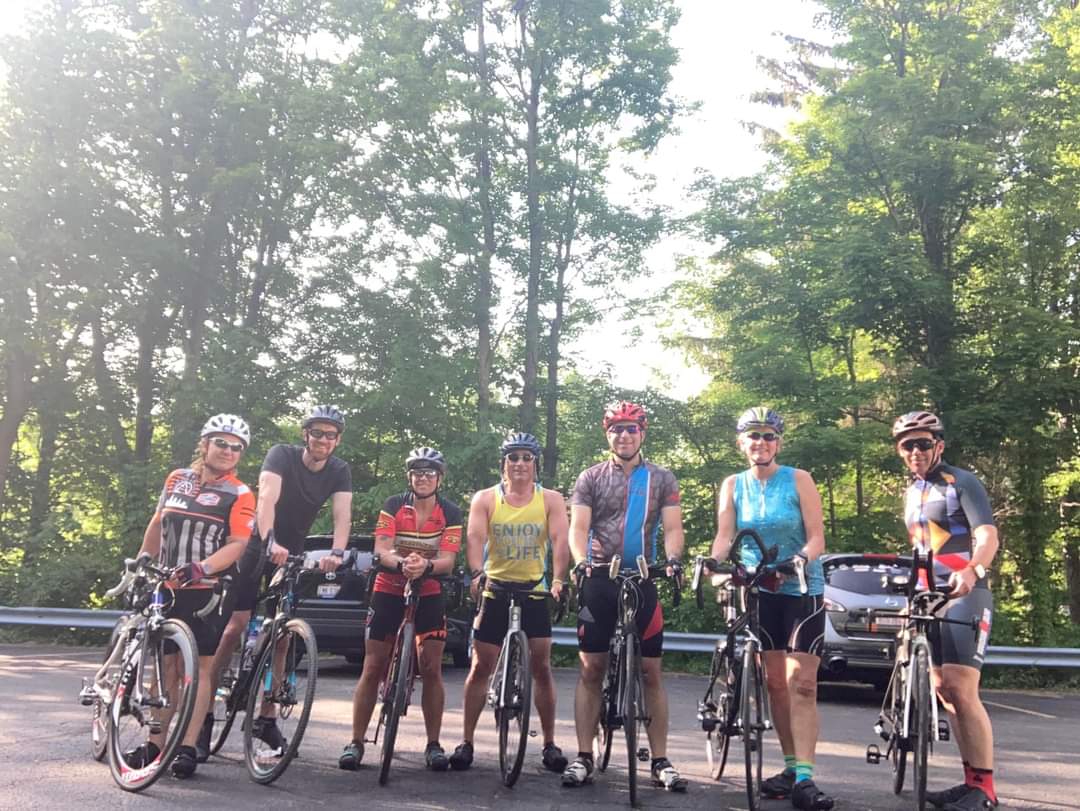 A few more people showed up for yesterday's Cleveland Tri Club Wednesday night group brick workout. Yesterday's group ride 20 miles and 3-mile run. 

#cycling #running #outdoors #funinthesun #optoutside #bicycling #biking #triathlon #groupworkout #groupride #grouprun #fun2bfit