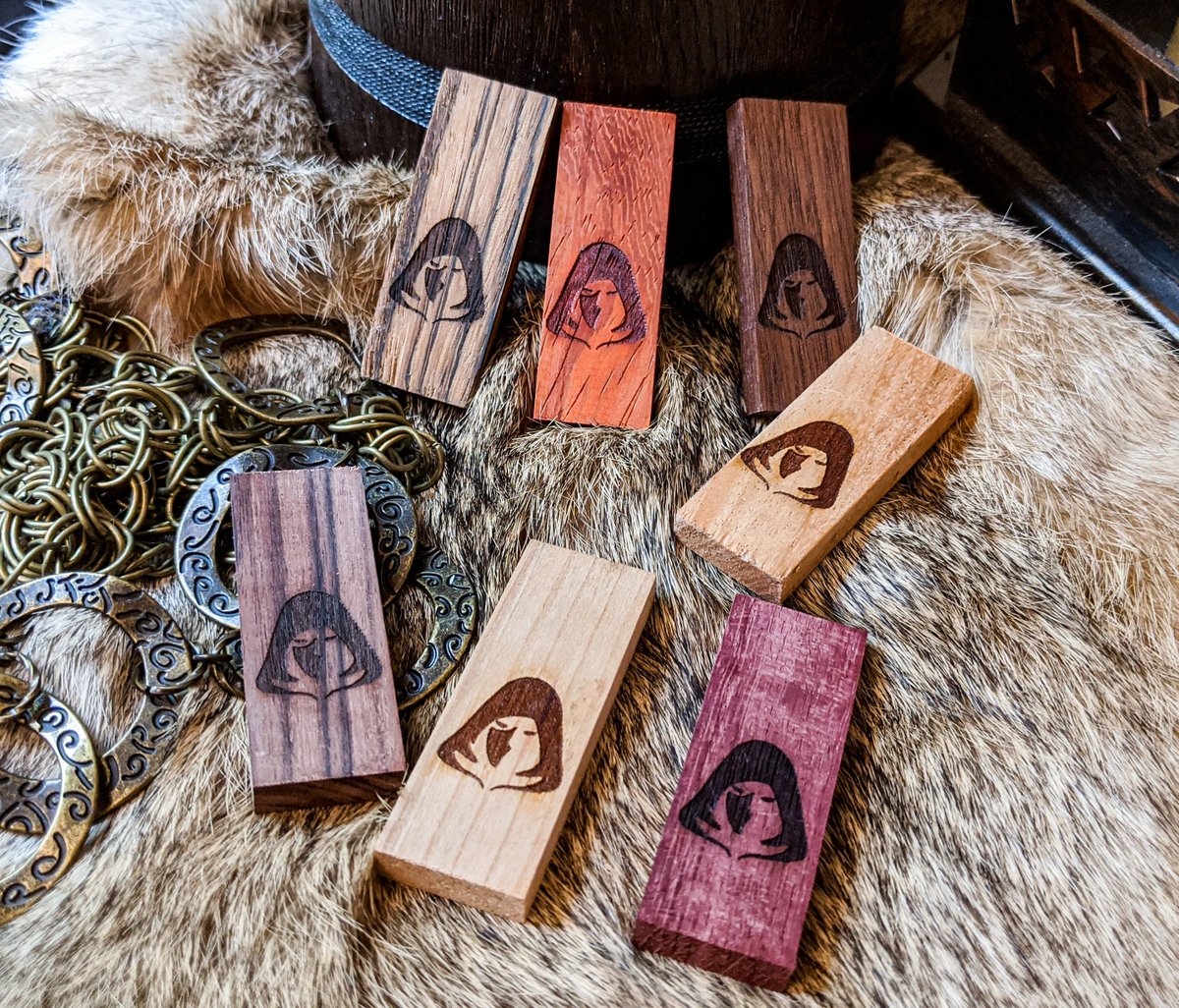 BlushingBardNH's tweet photo. Here's a final sneak-peek of prototyping for the "Exotic Woods" Keychain collection. These will be launching in our Etsy store, TheBlushingBard, this Saturday night! 

These will be available in limited batches so they may sell out fast!

https://t.co/XskeqVsHe0 https://t.co/9TCX7icmhq