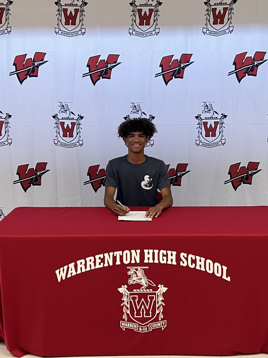 ADWarrenton's tweet photo. Congrats to Deacon Forrest on committing to continue his academic, basketball, and track career at Hannibal LaGrange University!! #TR1BE #NextLevelBasketball&amp;Track https://t.co/57whTMPfPh