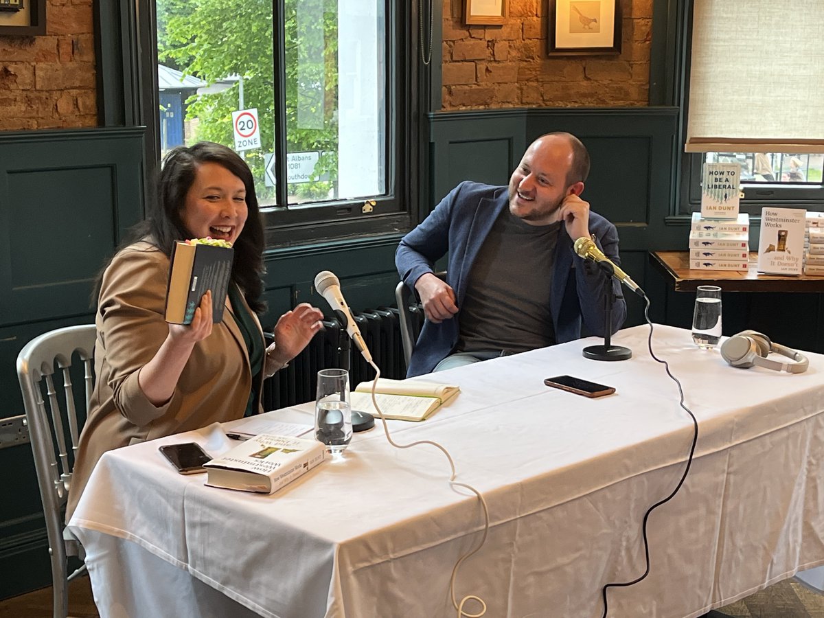 HarpendenLibDem's tweet photo. Thank you to our special guest @IanDunt who very kindly joined @TweetingCollins and many many local friends in the @HarpendenArms tonight to discuss Ian’s new book - “How Westminster Works, and Why it Doesn’t”.

Thank you also to @harpendenbooks for organising the book signing ! https://t.co/OfQdLFgmz1