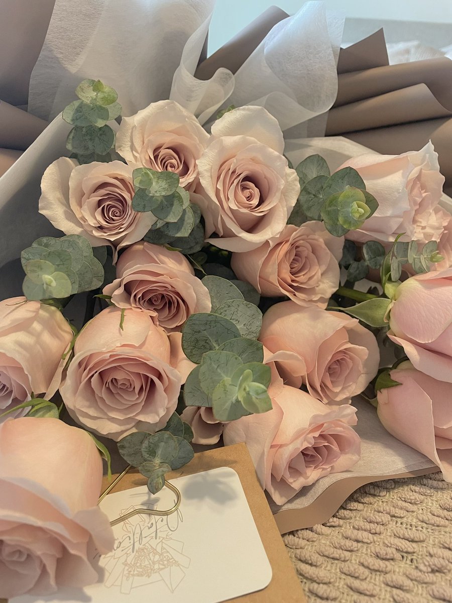 Petal’tique tweet media
