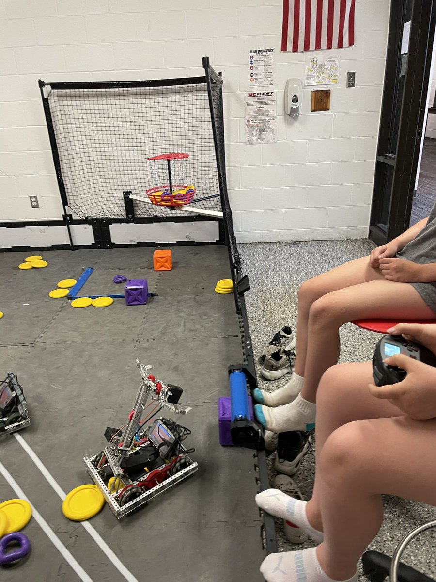 DCWestRobotics tweet media