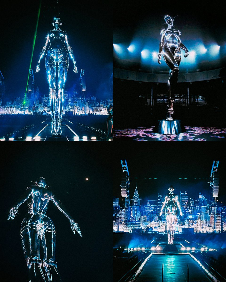 madnssxo's tweet image. the weeknd new stage design for the 2nd leg of the 'after hours til dawn tour'.