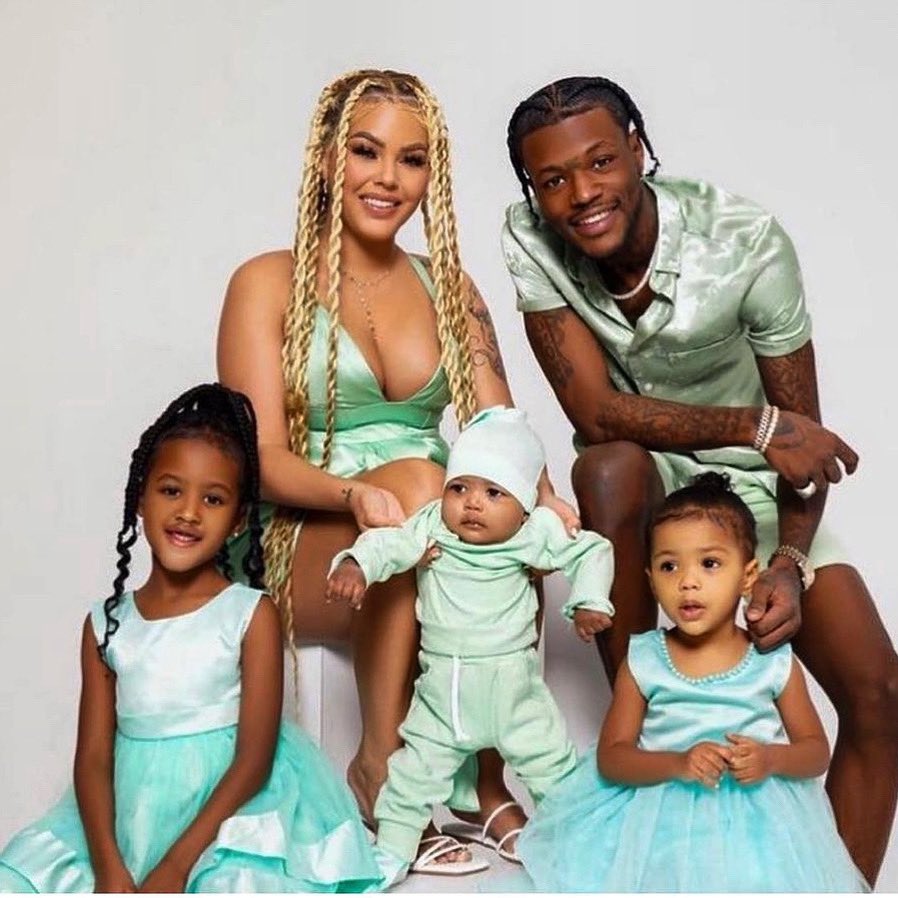 PrettyMill1's tweet image. My prayers for #dcyoungfly and his family. Losing the mother of his beautiful children 💐💐💐.