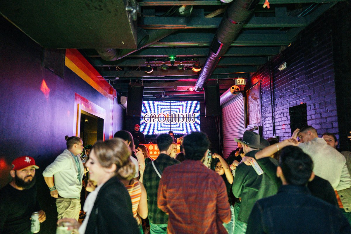 TONIGHT‼️
BASS THURSDAYS 🗓️
DUBSTEP, RIDDIM, DNB 🔊
FREE COVER 🎟️
2721 MAIN ST 📍