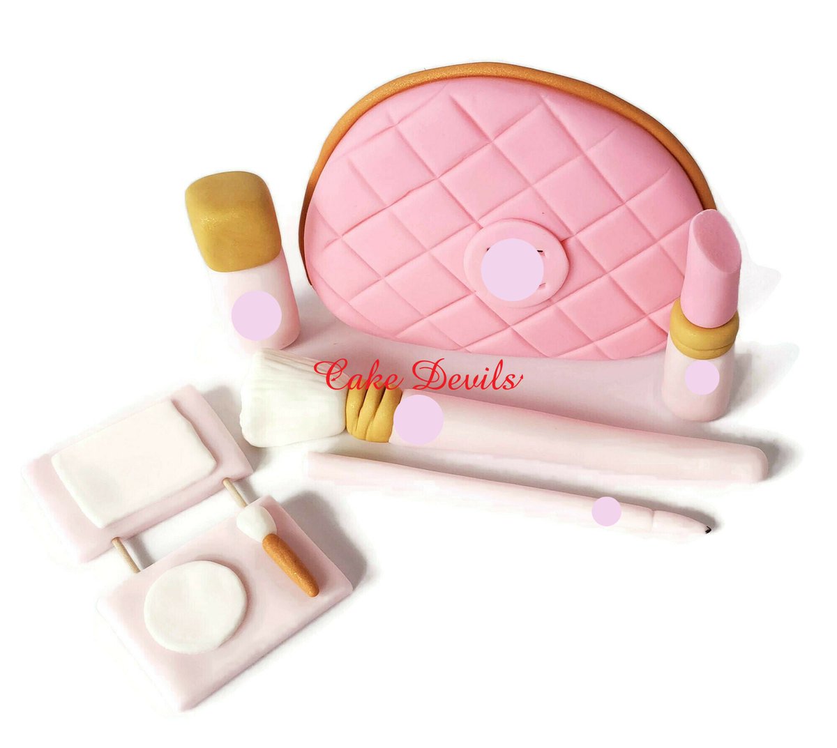 Fondant Makeup Cake Toppers with Cosmetic Bag Cake Decorations, Make up Cake, brush, eye shadow, eye liner and more 
Find it here etsy.com/listing/102086…
^^^Click the link above to learn more!^^^
#CakeDecorations #CosmetologistMakeup