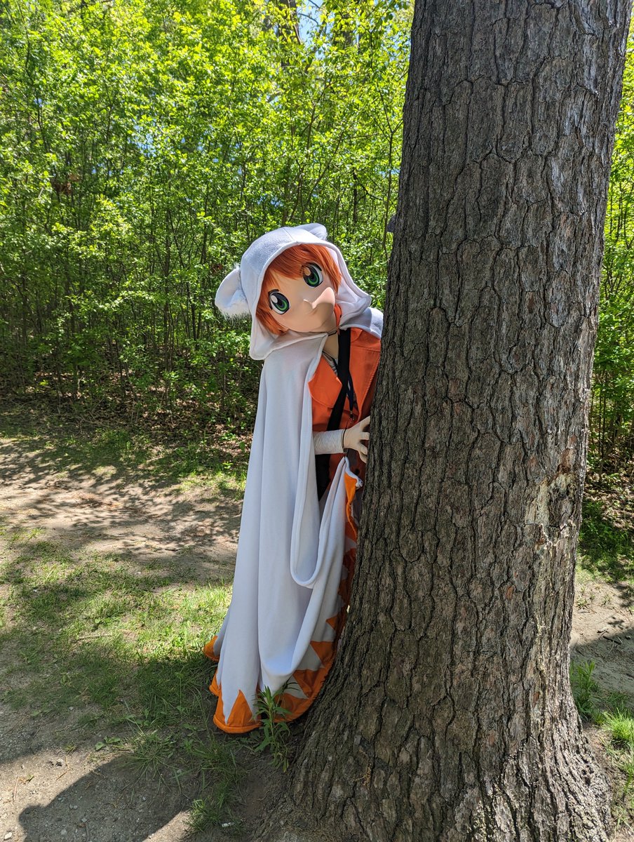 Peek-a-boo!  Devout sees you!

📸@JennyKig, Thank you! <3 
#AnimeNorth2023 #AnimeNorth #finalfantasy #animegaokigurumi #cosplay