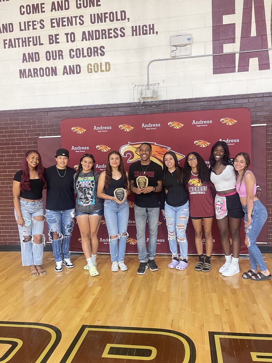 AndressGirlsWorking🏀⛹️♀️🦅 tweet media