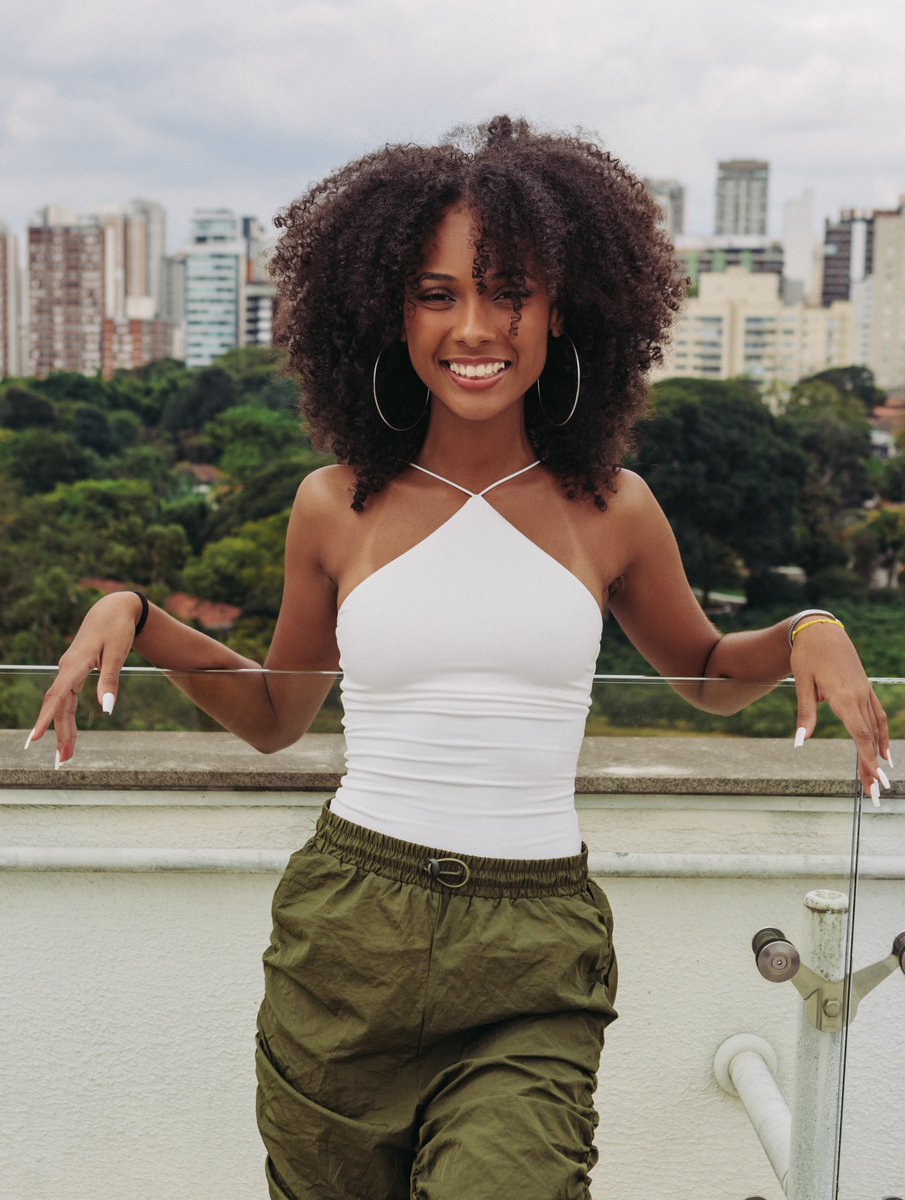 Now United (@nowunitedmusic) on Twitter photo It's OFFICIAL 🥳 Desiree is the new Brazilian member of Now United 🇧🇷✨ welcome to the family <a href="/desireoriginal/">DESIRÉE. | 🇧🇷</a> 😍🫶 can't wait for more adventures with you! #NowUnitedNewDreams #nowunitednovomember It's OFFICIAL 🥳 Desiree is the new Brazilian member of Now United 🇧🇷✨ welcome to the family <a href="/desireoriginal/">DESIRÉE. | 🇧🇷</a> 😍🫶 can't wait for more adventures with you! #NowUnitedNewDreams #nowunitednovomember